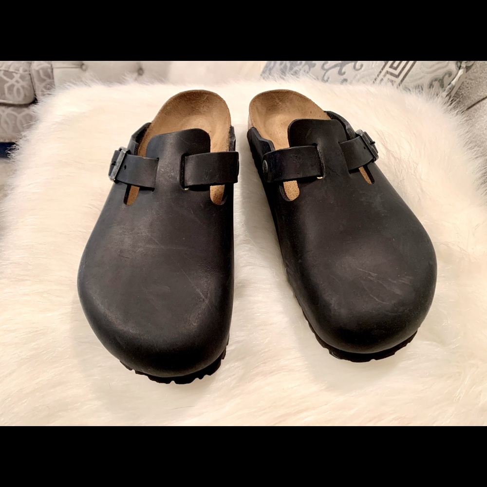 BIRKENSTOCK BOSTON IN BLACK AMALFI LEATHER